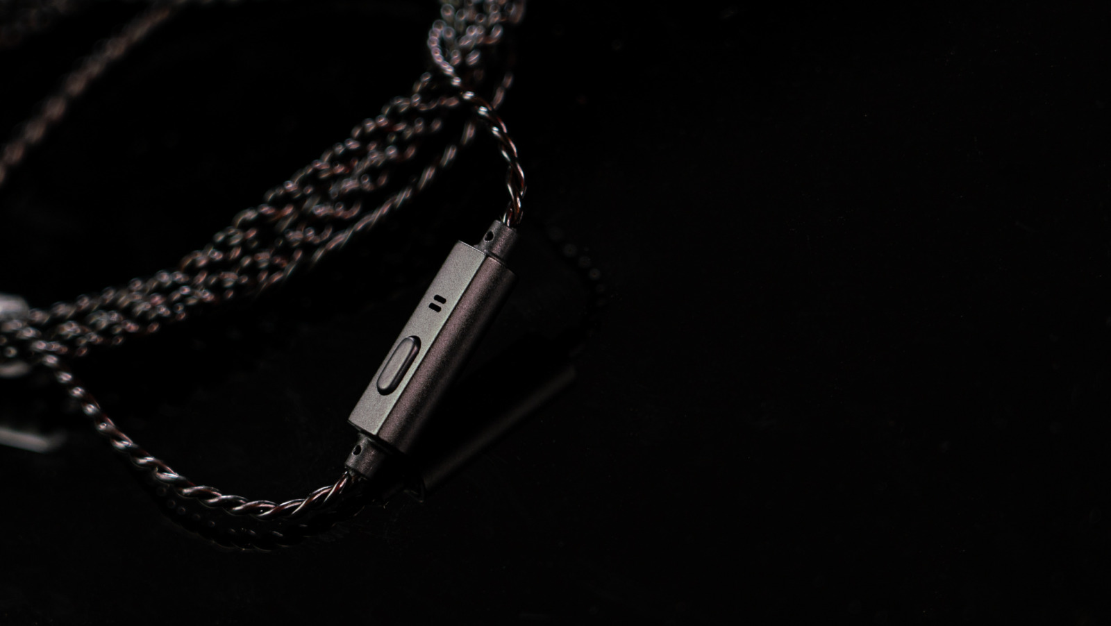 52 Inch Mic Chord Mic Extreme Close Up Highlight