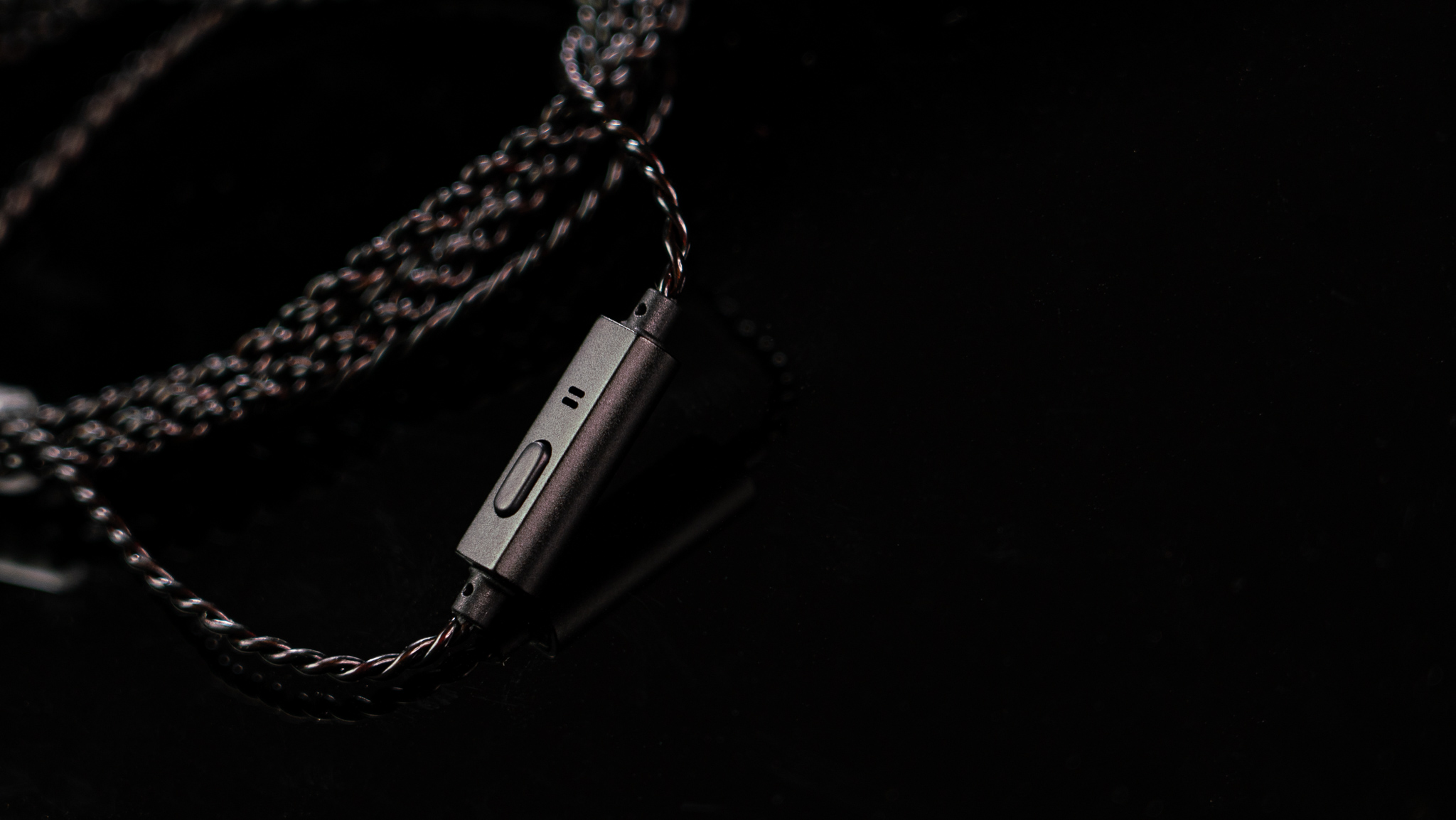 52 Inch Mic Chord Mic Extreme Close Up Highlight